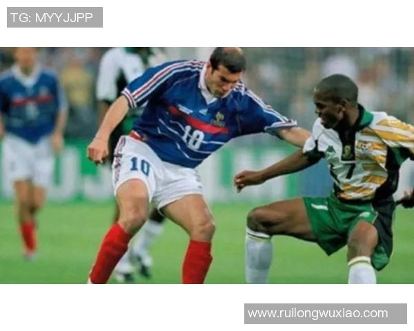 1998年世界杯经典对决回顾法国与意大利的巅峰之战 1998年世界杯经典对决回顾法国与意大利的巅峰之战